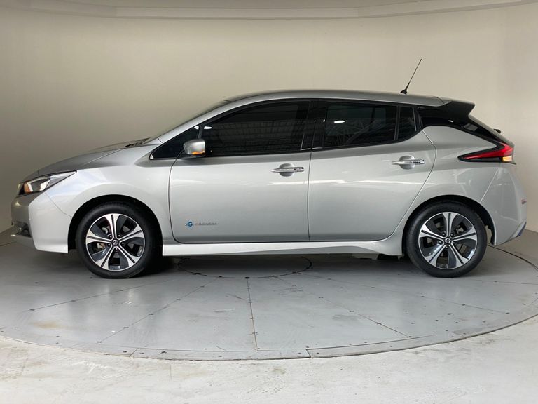 Nissan LEAF Aut. (Elétrico)