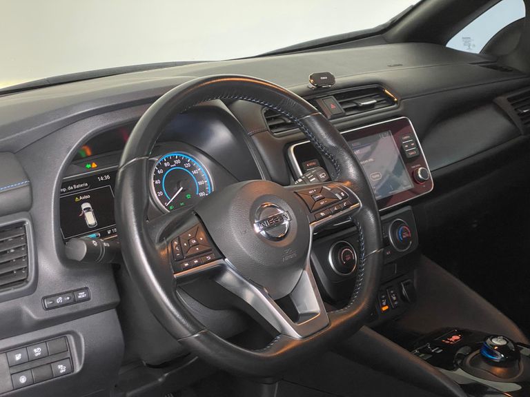 Nissan LEAF Aut. (Elétrico)