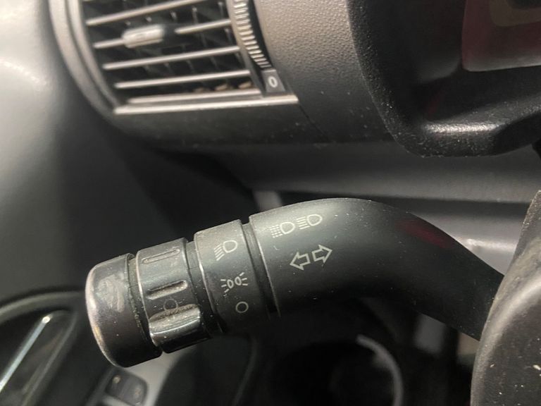 VolksWagen Fox Plus 1.6Mi/ 1.6Mi Total Flex 8V 3p