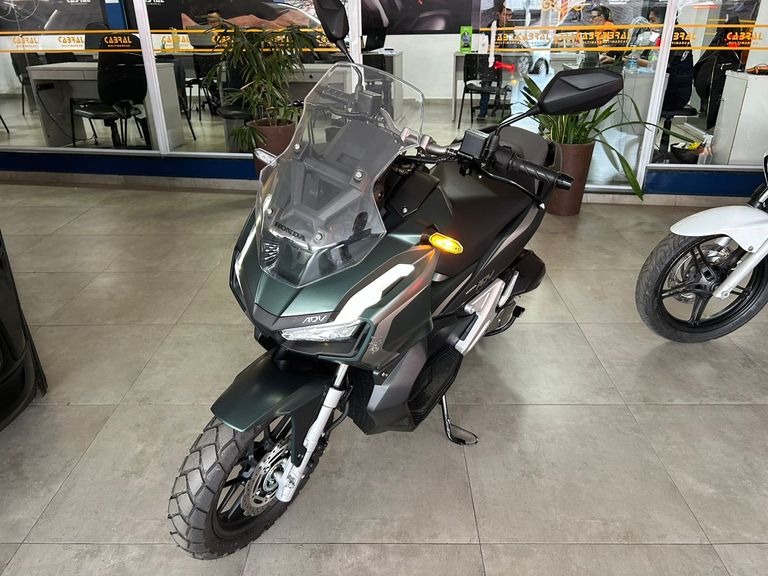 HONDA ADV 150