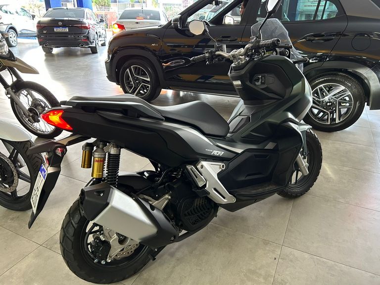 HONDA ADV 150