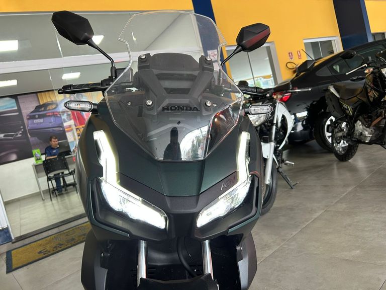 HONDA ADV 150