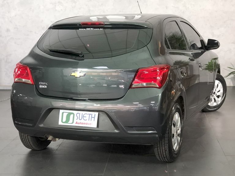Chevrolet ONIX HATCH LT 1.0 8V FlexPower 5p Mec.