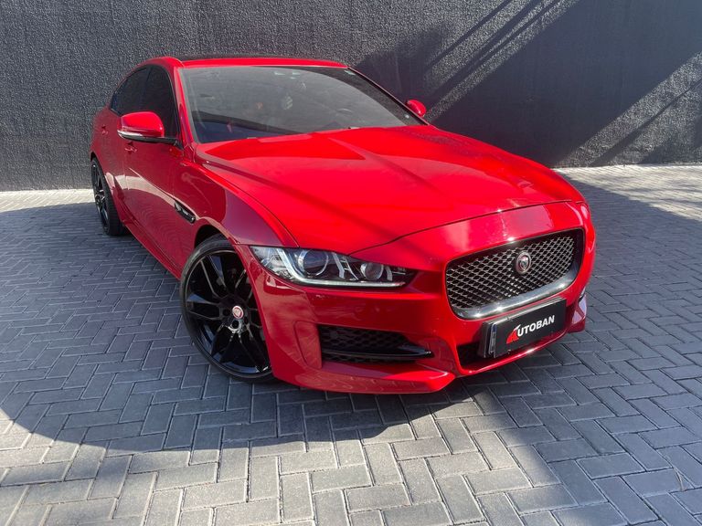 Jaguar XE 2.0 Turbocharged R-Sport Aut.