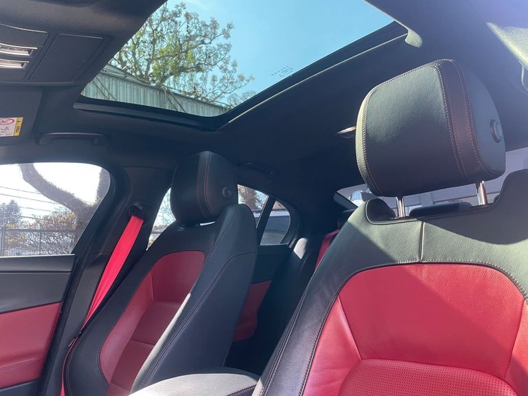 Jaguar XE 2.0 Turbocharged R-Sport Aut.