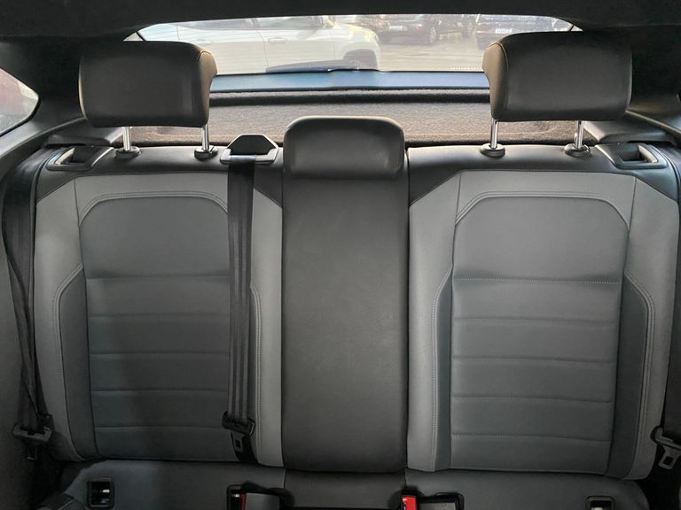 VolksWagen Nivus Highline 1.0 200 TSI Flex Aut.