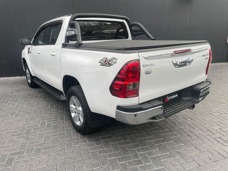 Toyota Hilux CD SRV 4x4 2.8 TDI Diesel Aut.