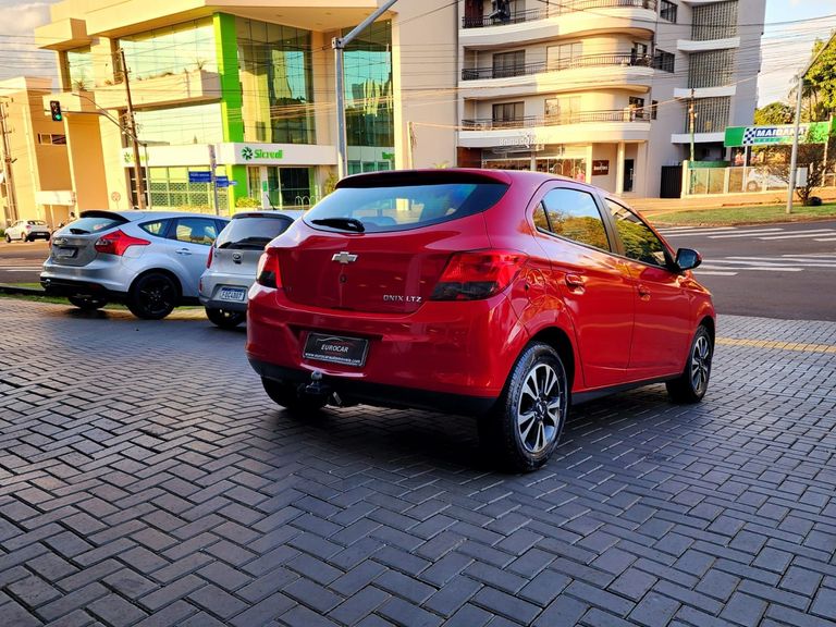 Chevrolet ONIX HATCH LTZ 1.4 8V FlexPower 5p Mec.