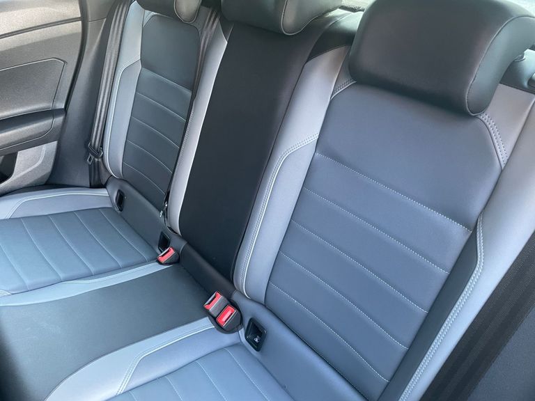 VolksWagen Nivus Highline 1.0 200 TSI Flex Aut.