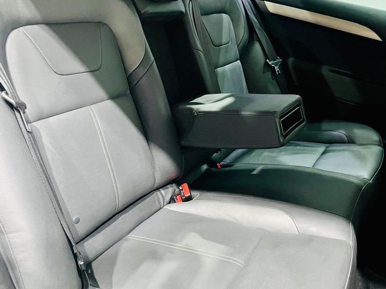 Citroën C4 LOUNGE Tendance 1.6 Turbo 4p Aut