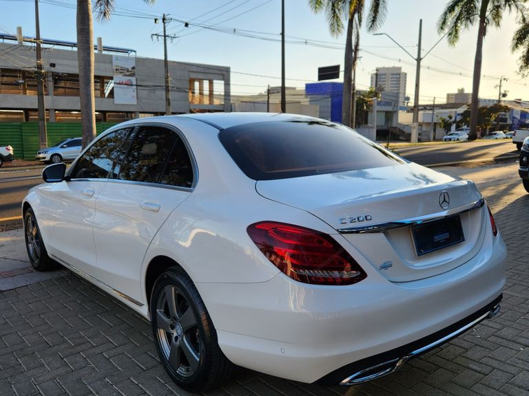 Mercedes C-200 Avantgarde 2.0 TB 16V 184cv Aut.