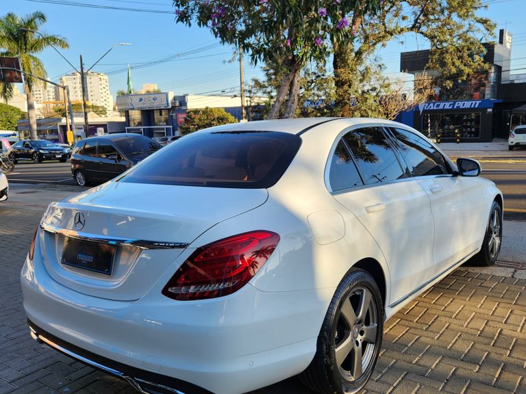 Mercedes C-200 Avantgarde 2.0 TB 16V 184cv Aut.