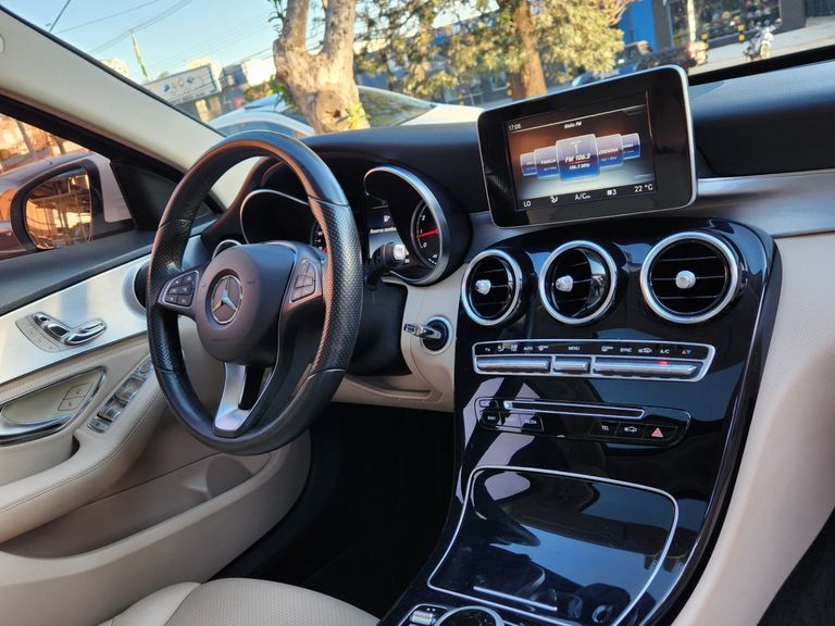 Mercedes C-200 Avantgarde 2.0 TB 16V 184cv Aut.
