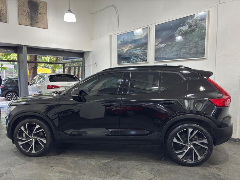 Volvo XC40 1.5 T5H RDESIGN
