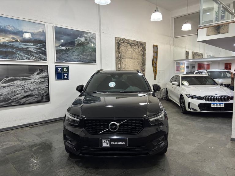 Volvo XC40 1.5 T5H RDESIGN