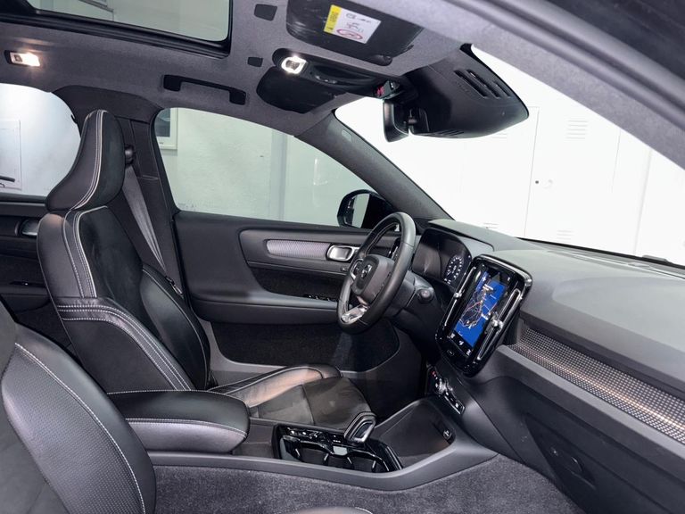 Volvo XC40 1.5 T5H RDESIGN