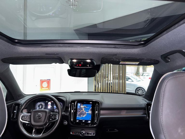 Volvo XC40 1.5 T5H RDESIGN