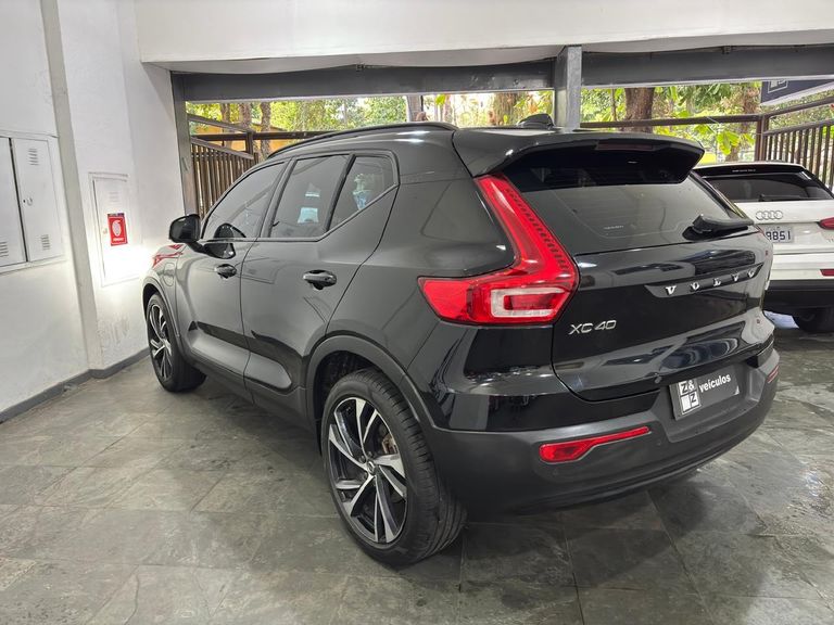 Volvo XC40 1.5 T5H RDESIGN