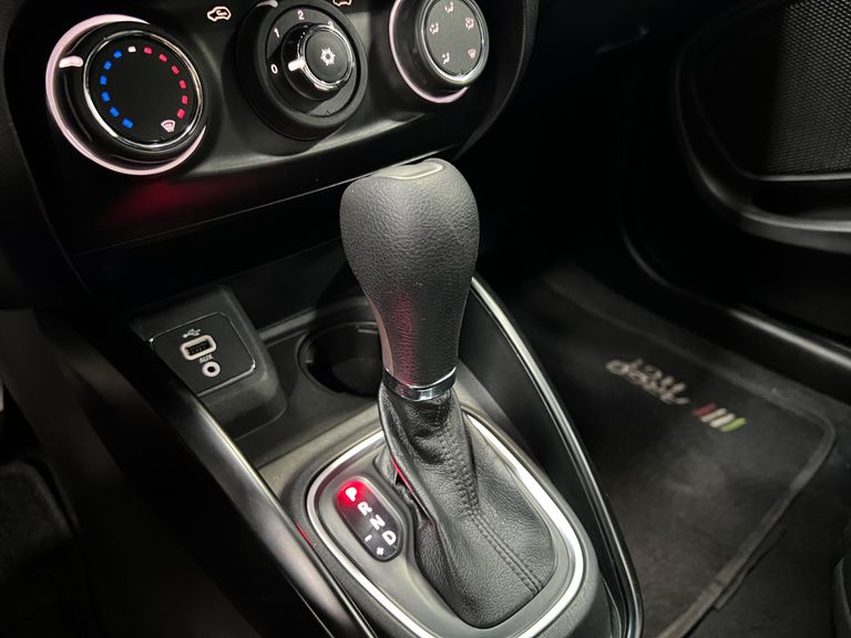 Fiat ARGO HGT 1.8 16V Flex Aut.