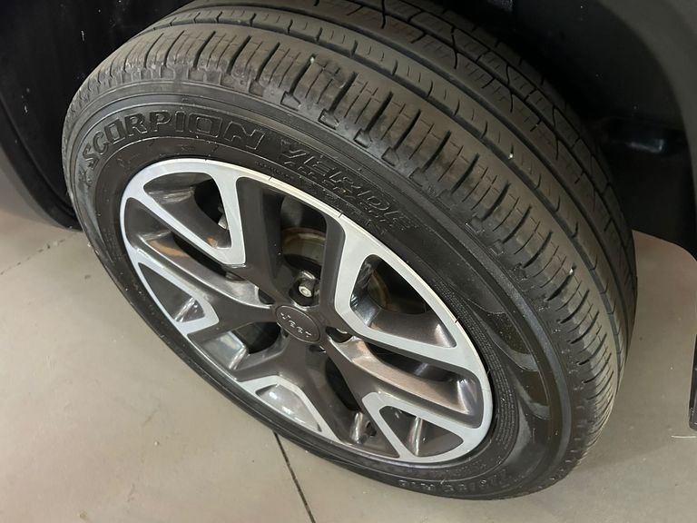 Jeep Renegade Longitude 1.8 4x2 Flex 16V Aut.