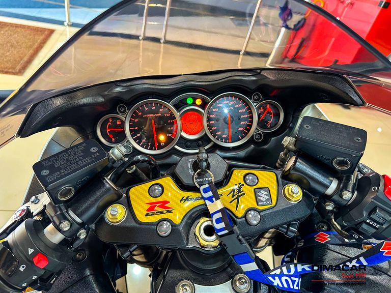 SUZUKI GSX 1300-R HAYABUSA