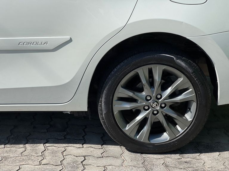 Toyota Corolla XEi 2.0 Flex 16V Aut.
