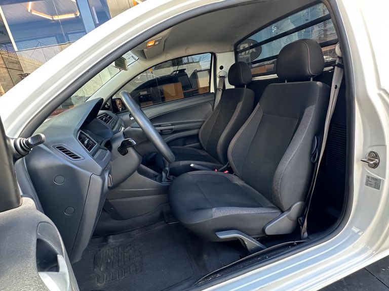 VolksWagen Saveiro Robust 1.6 Total Flex 16V 