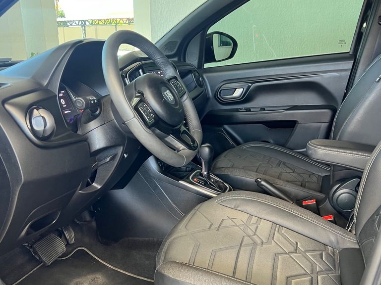 Fiat Strada Volcano 1.3 Flex 8V CD Aut.