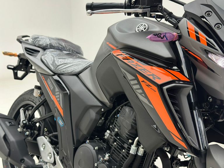 YAMAHA FZ25 250 FAZER CONNECTED