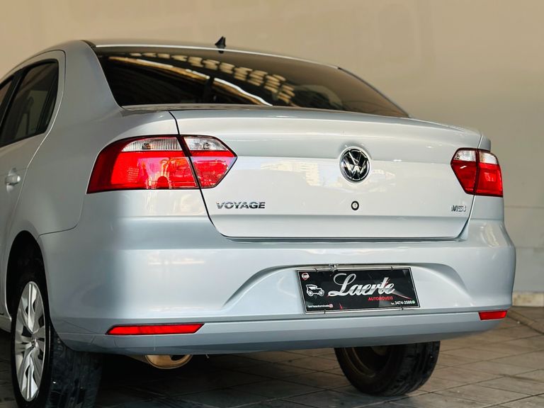 VolksWagen VOYAGE 1.6 MSI Flex 16V 4p Aut.