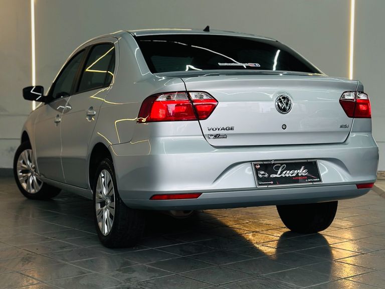 VolksWagen VOYAGE 1.6 MSI Flex 16V 4p Aut.