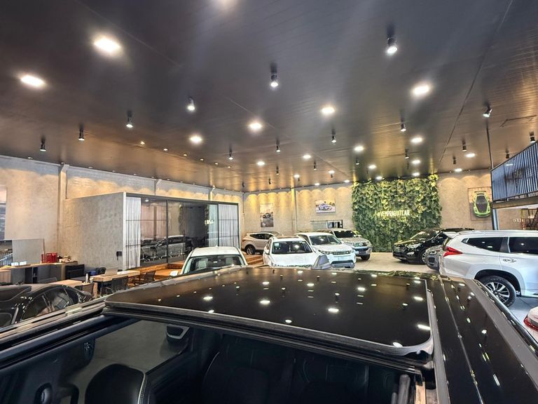 RAM 1500 LIMITED NIGHT EDITION 5.7 4x4 Aut.