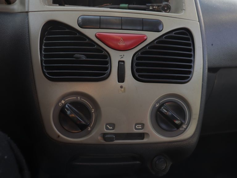 Fiat Strada 1.4 mpi Fire Flex 8V CS
