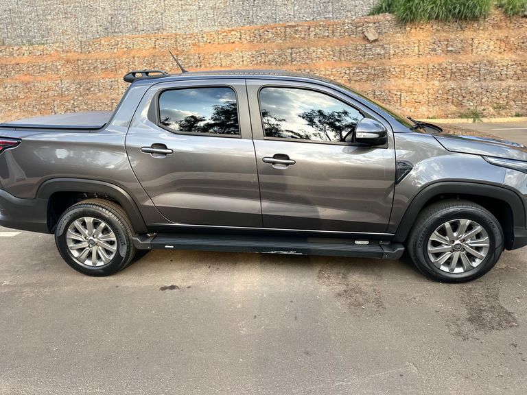 Fiat Strada Freedom 1.3 Flex 8V CD