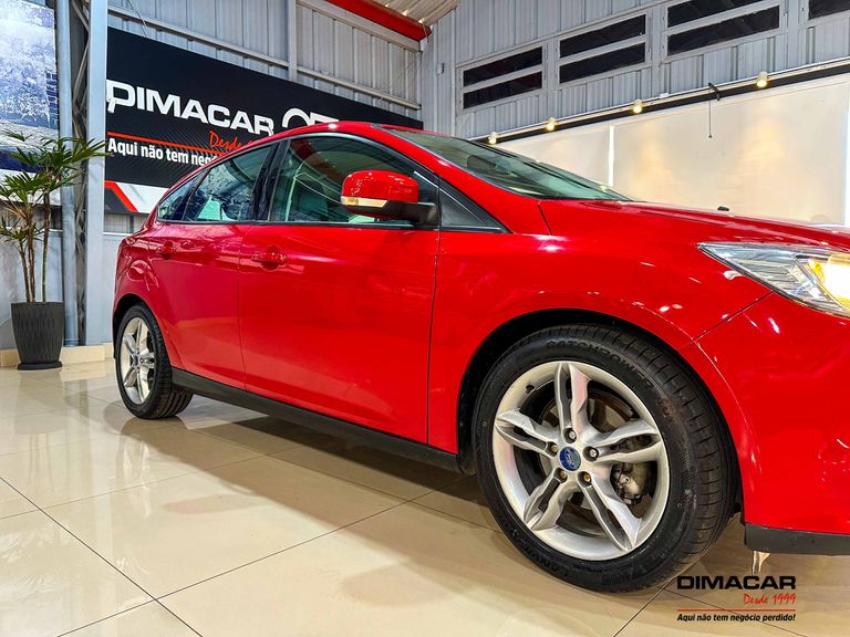 Ford Focus 2.0 16V/SE/SE Plus Flex 5p Aut.