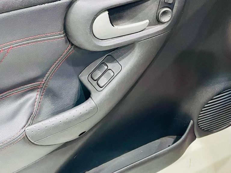 Chevrolet Corsa Hat. Premium 1.4 8V ECONOFLEX 5p