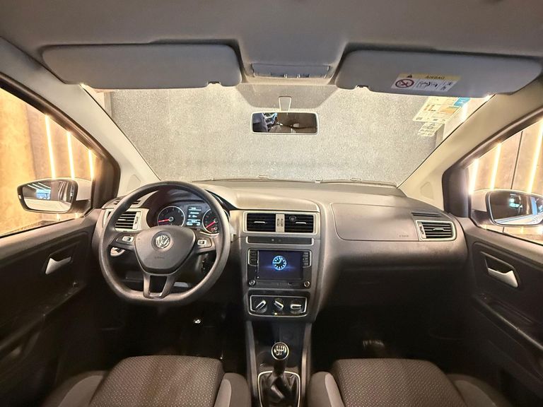 VolksWagen Fox Connect 1.6 Flex 8V 5p