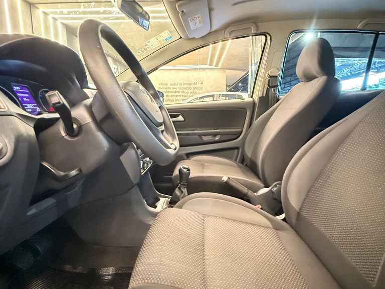 VolksWagen Fox Connect 1.6 Flex 8V 5p