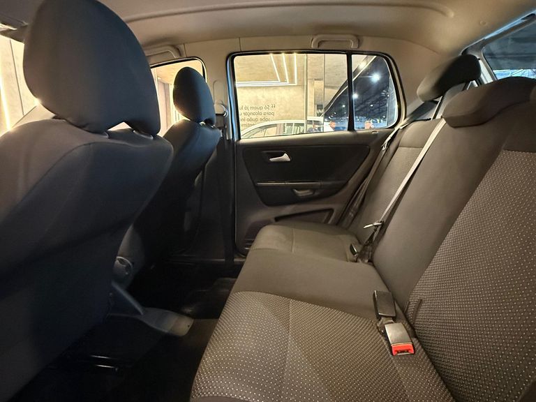 VolksWagen Fox Connect 1.6 Flex 8V 5p