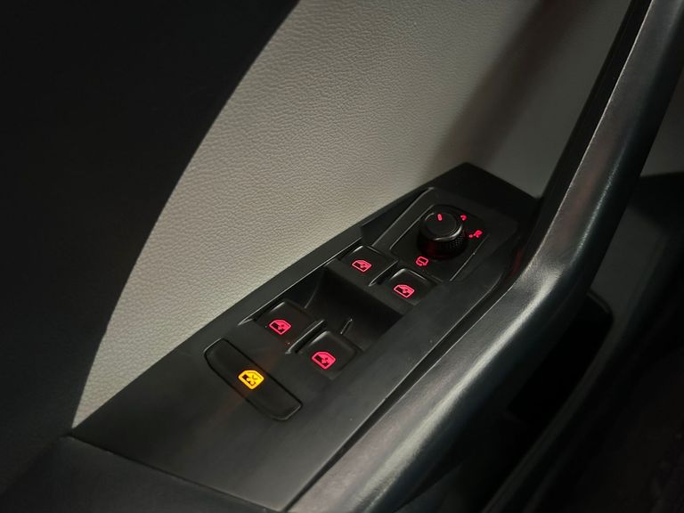 VolksWagen T-Cross Hig. 250 TSI 1.4 Flex 16V 5p Aut