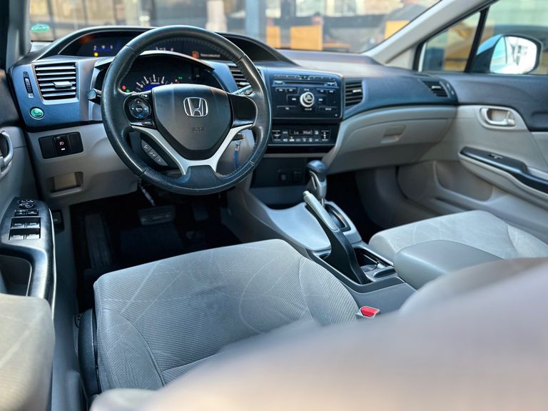 Honda Civic Sedan LXS 1.8/1.8 Flex 16V Aut. 4p