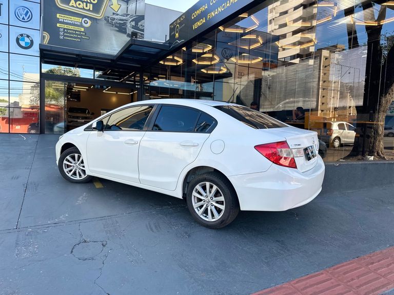 Honda Civic Sedan LXS 1.8/1.8 Flex 16V Aut. 4p