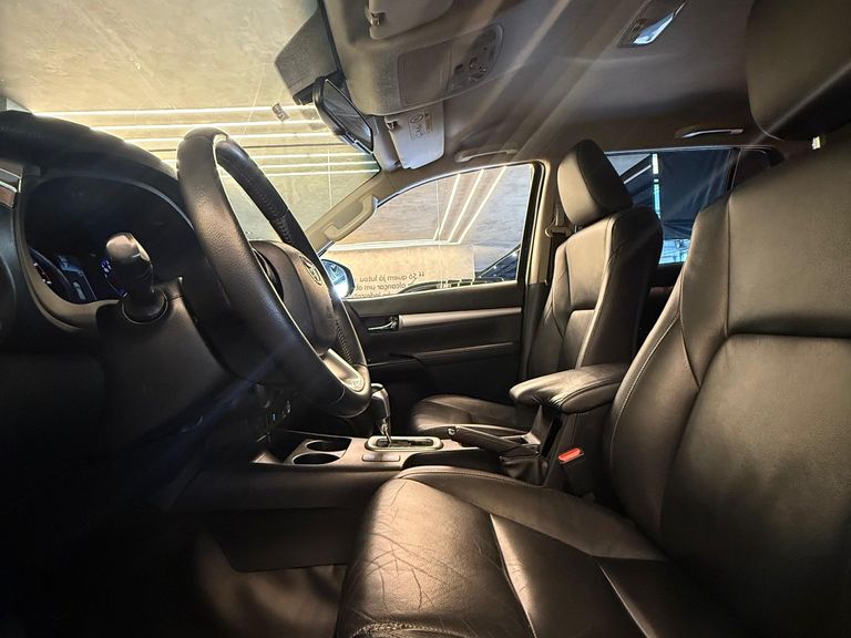Toyota Hilux CD SRV 4x2 2.7 Flex 16V Aut.