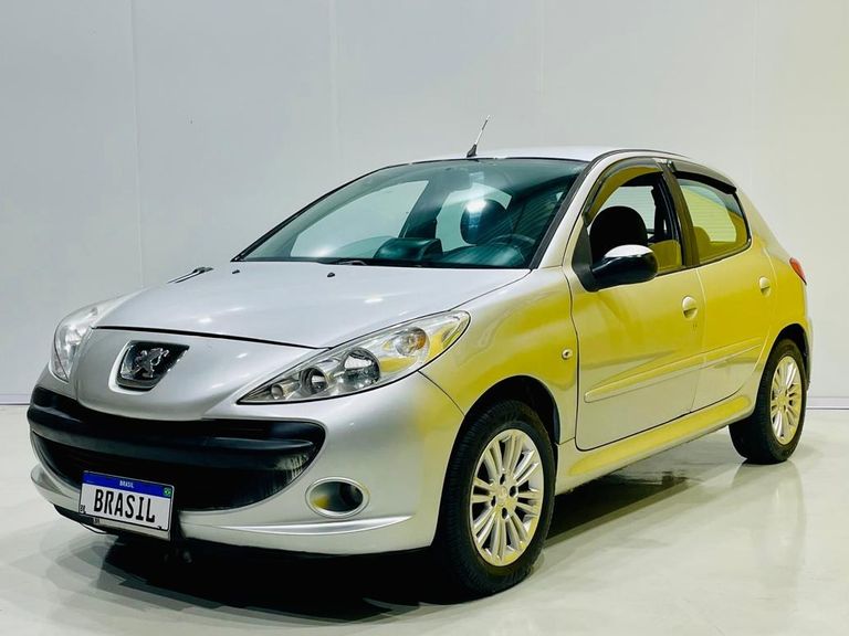 Peugeot 207 XR 1.4 Flex 8V 5p