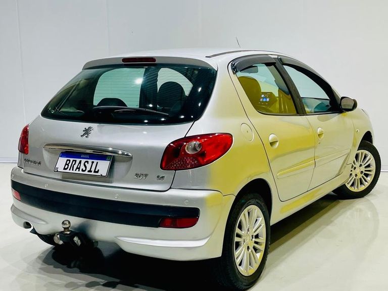 Peugeot 207 XR 1.4 Flex 8V 5p