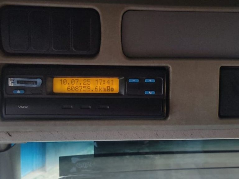 MERCEDES-BENZ Atego 2425 3-Eixos 2p (diesel)