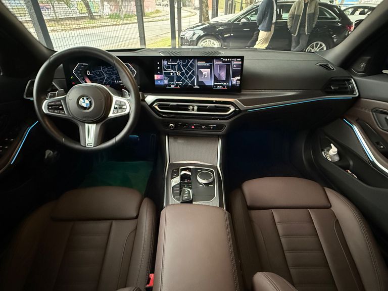 BMW 320iA 2.0 TB M Sport A.Flex/M.Sport 4p