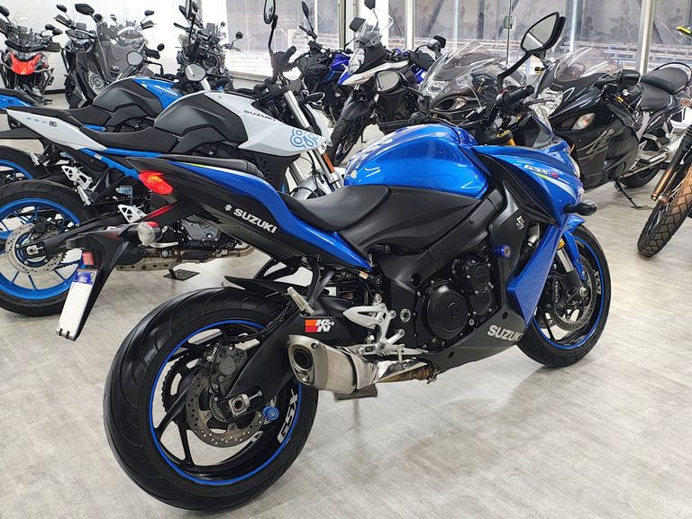 SUZUKI Motos S1000FA