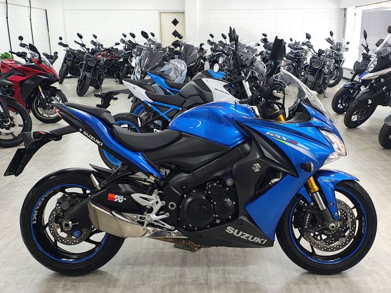 SUZUKI Motos S1000FA