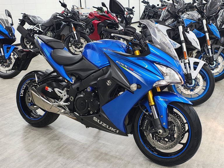 SUZUKI Motos S1000FA
